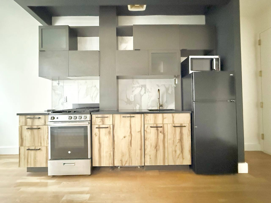 1052 Dean Street - Photo 1