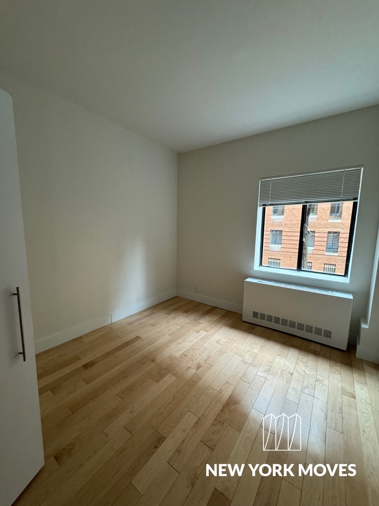West 53rd Street - Photo 7