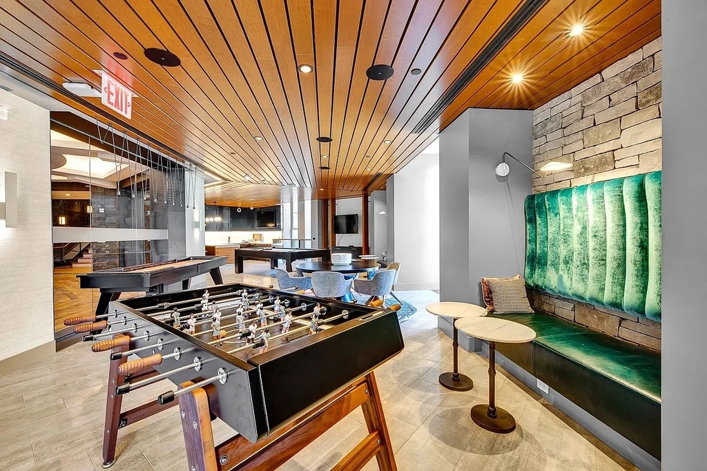888 Main Street - Photo 9