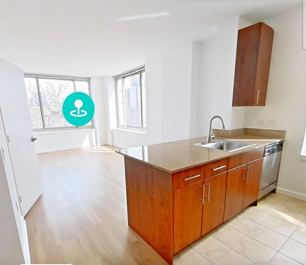 888 Main Street - Photo 3