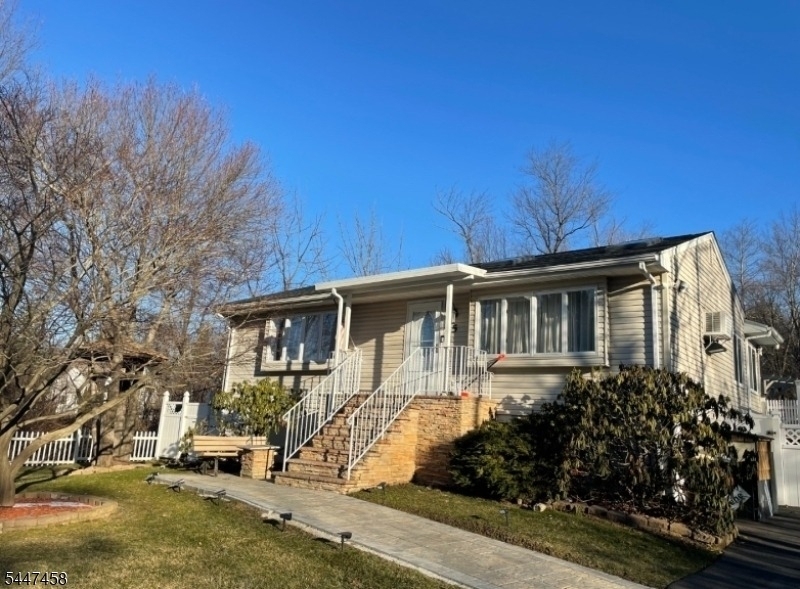 5 Wagonwheel Rd - Photo 0