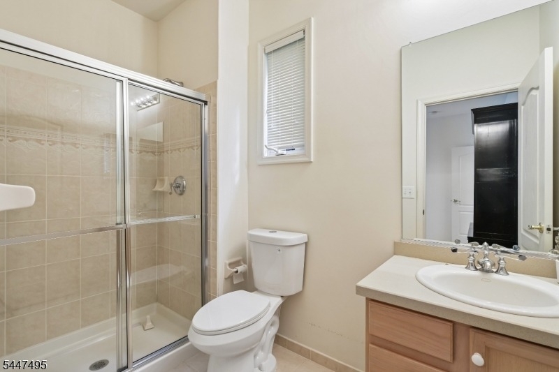 8 Pring Ct - Photo 16