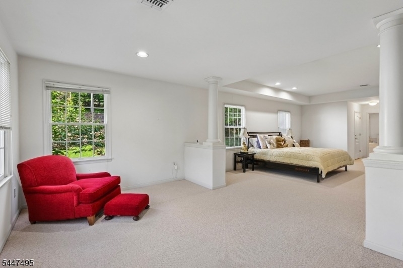 8 Pring Ct - Photo 17