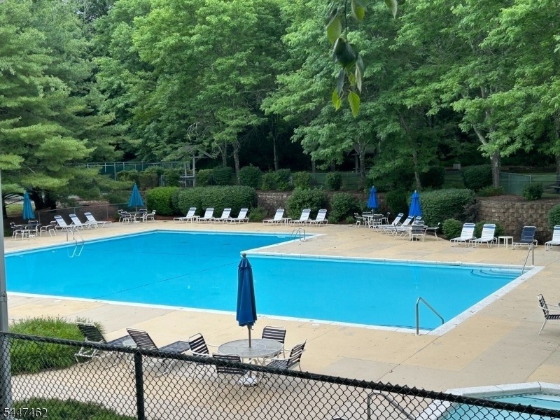 45 Meadow Pond Rd - Photo 3
