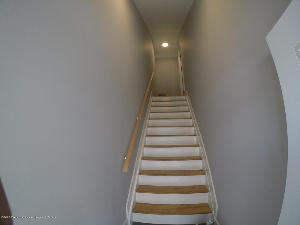 517 Asbury Avenue - Photo 16