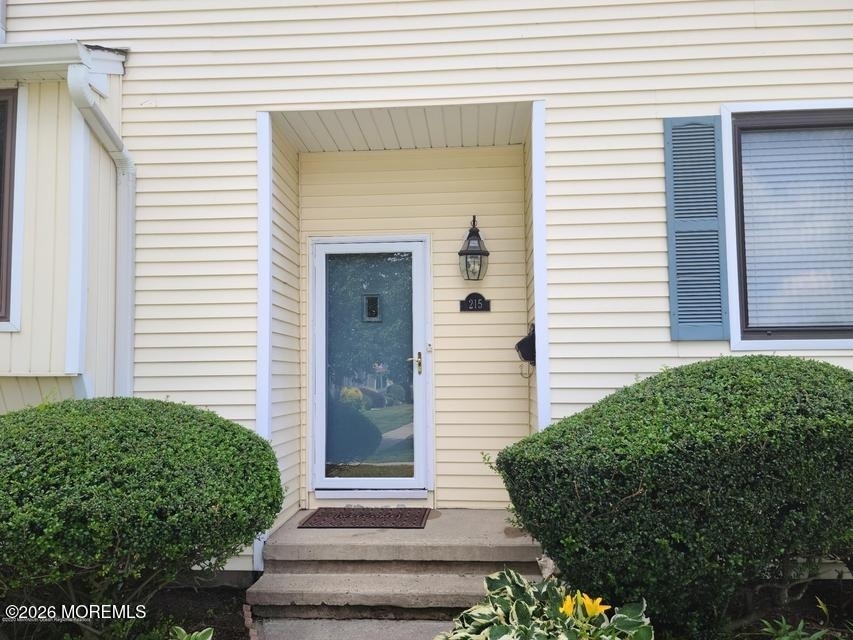 215 Clubhouse Drive - Photo 2