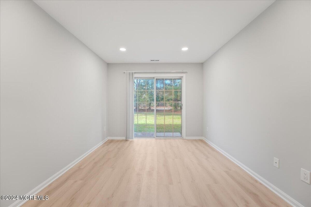 785 Banyan Court - Photo 2
