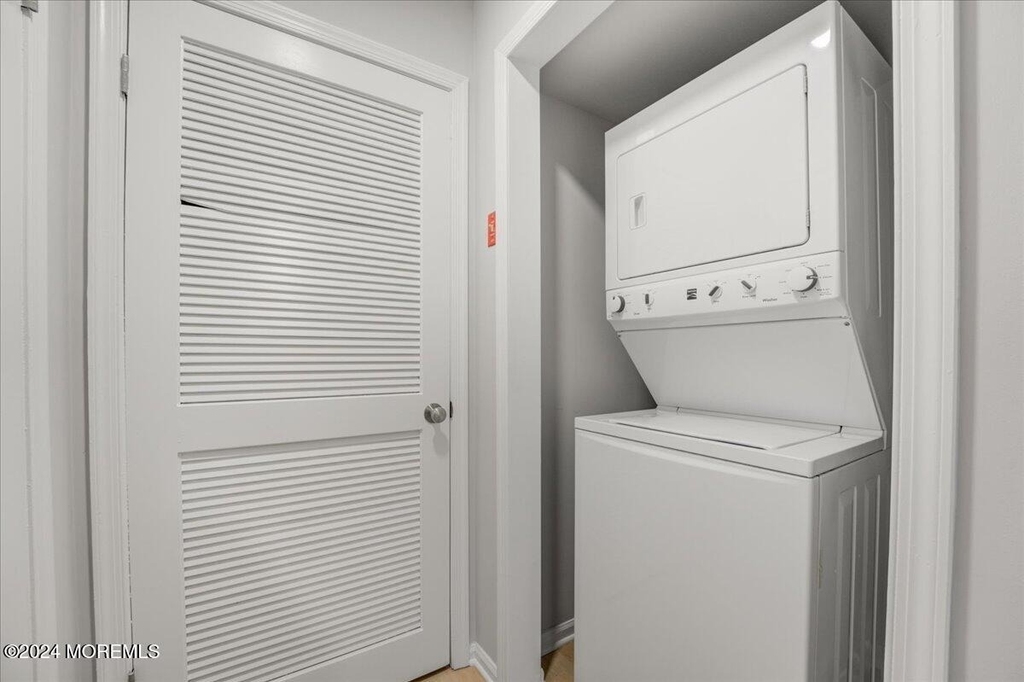 785 Banyan Court - Photo 10