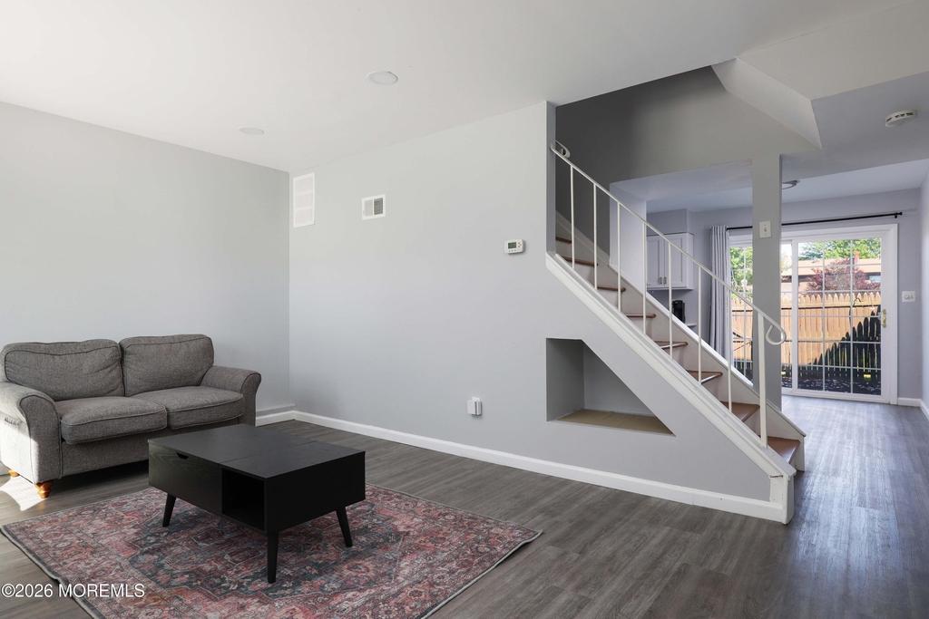 108 Greenwood Loop Road - Photo 4