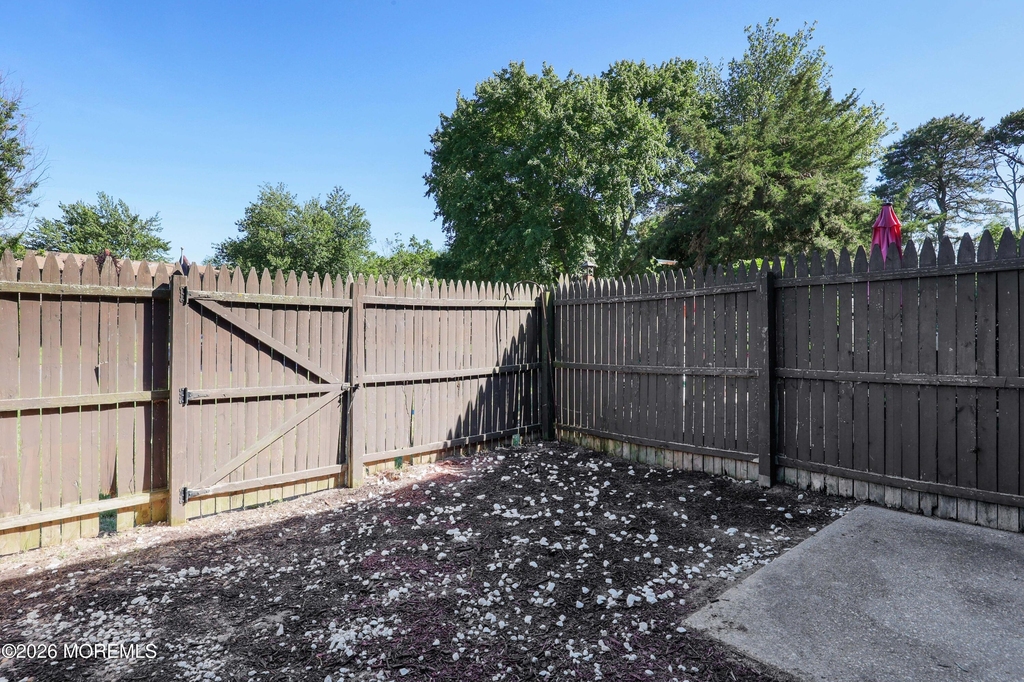 108 Greenwood Loop Road - Photo 17