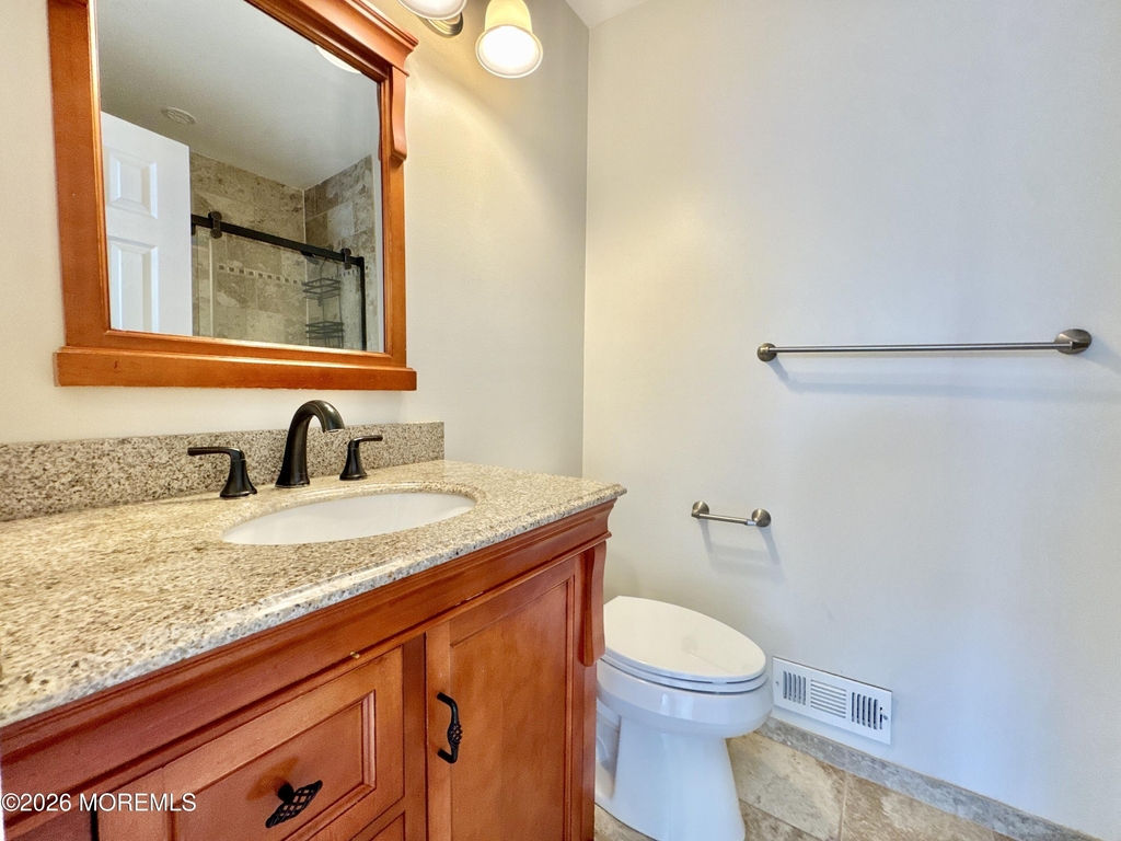 207 Lindsey Court - Photo 10