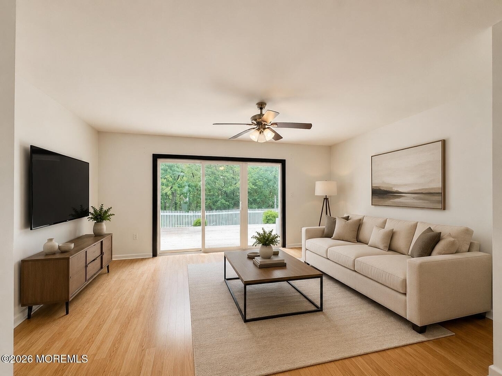 207 Lindsey Court - Photo 2