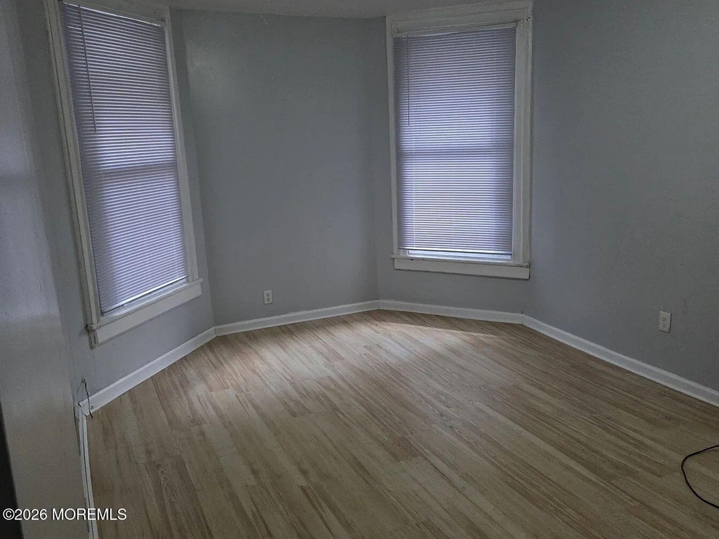 366 Lake Avenue - Photo 9