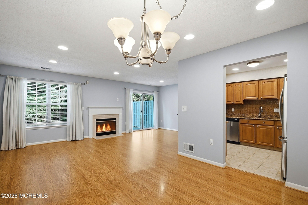 702 Carnation Drive - Photo 2