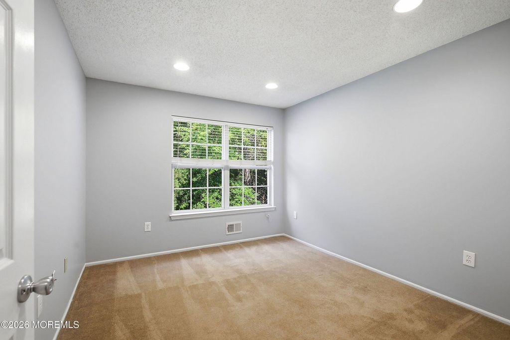 702 Carnation Drive - Photo 16