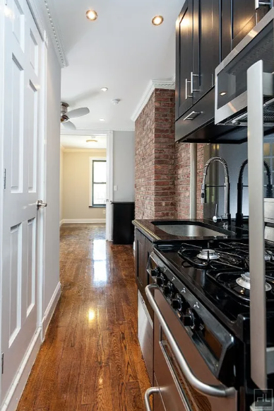 East 106 Street - Photo 1