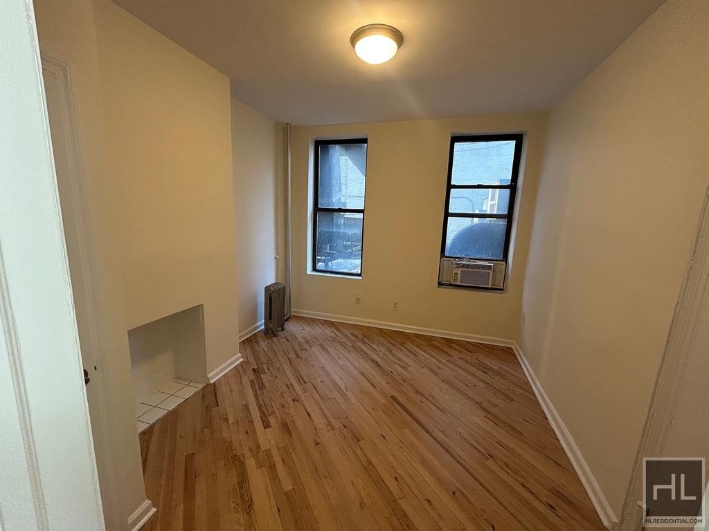 East 73rd Street - Photo 0