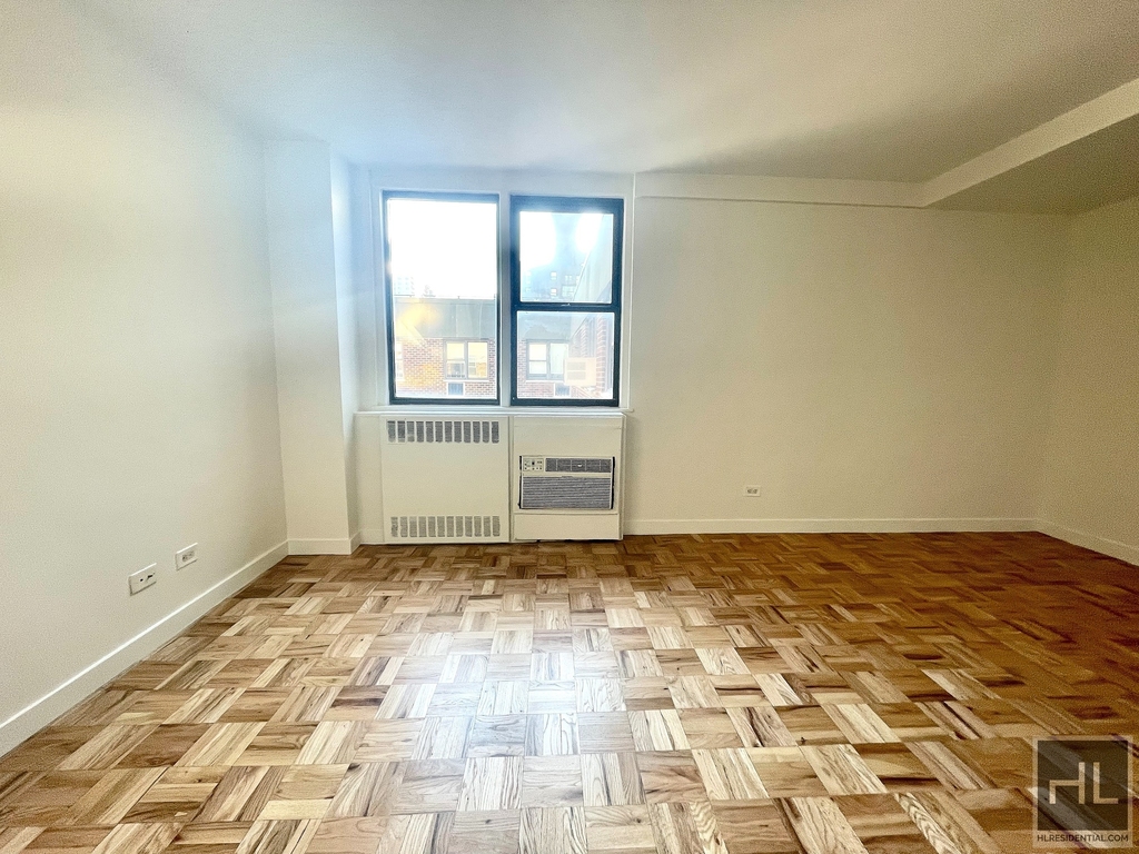 East 79th Street - Photo 1