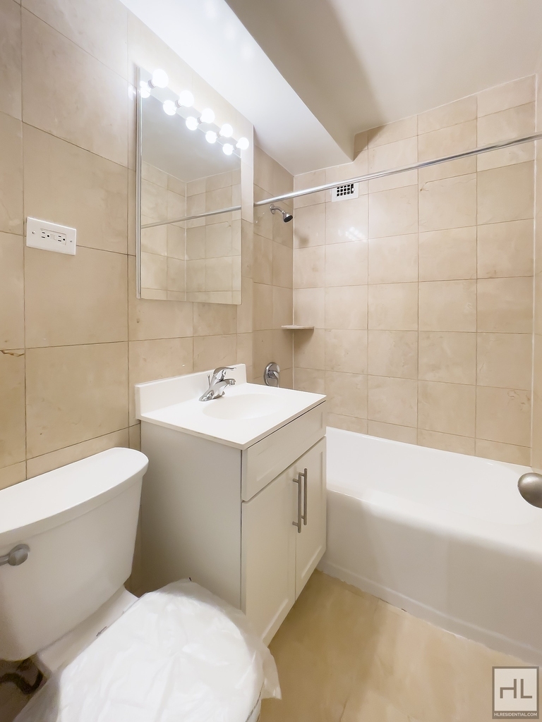 East 79th Street - Photo 5
