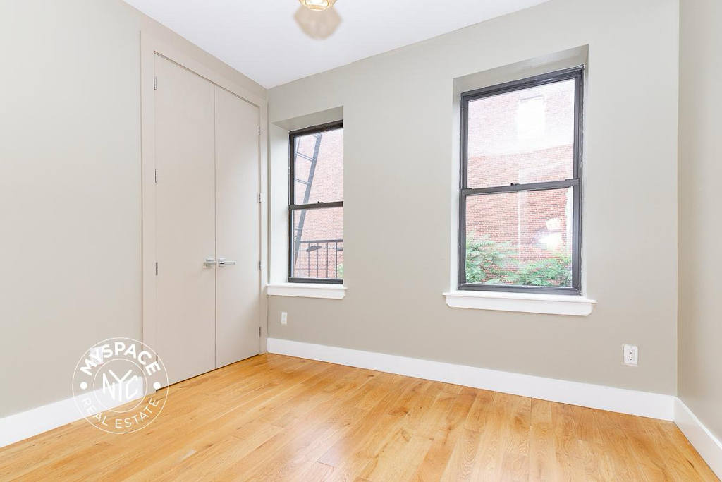 360 Central Avenue - Photo 4