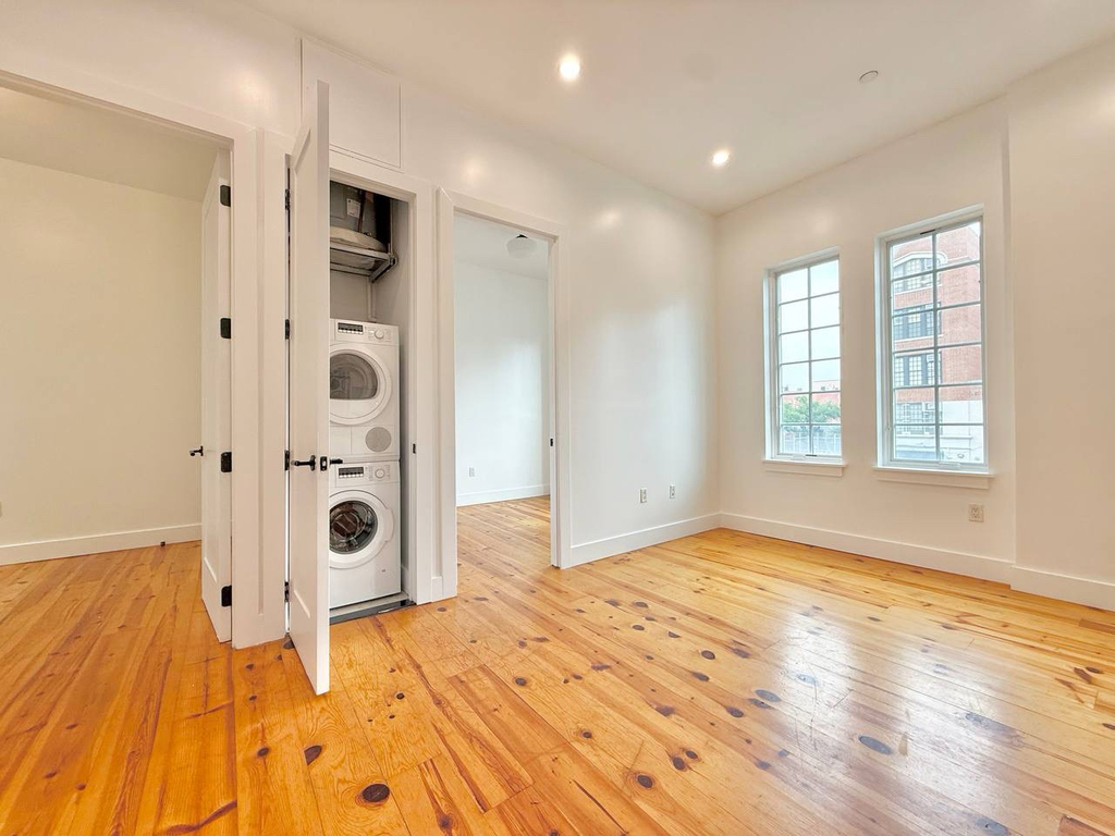 212 North 4th Street - Photo 2
