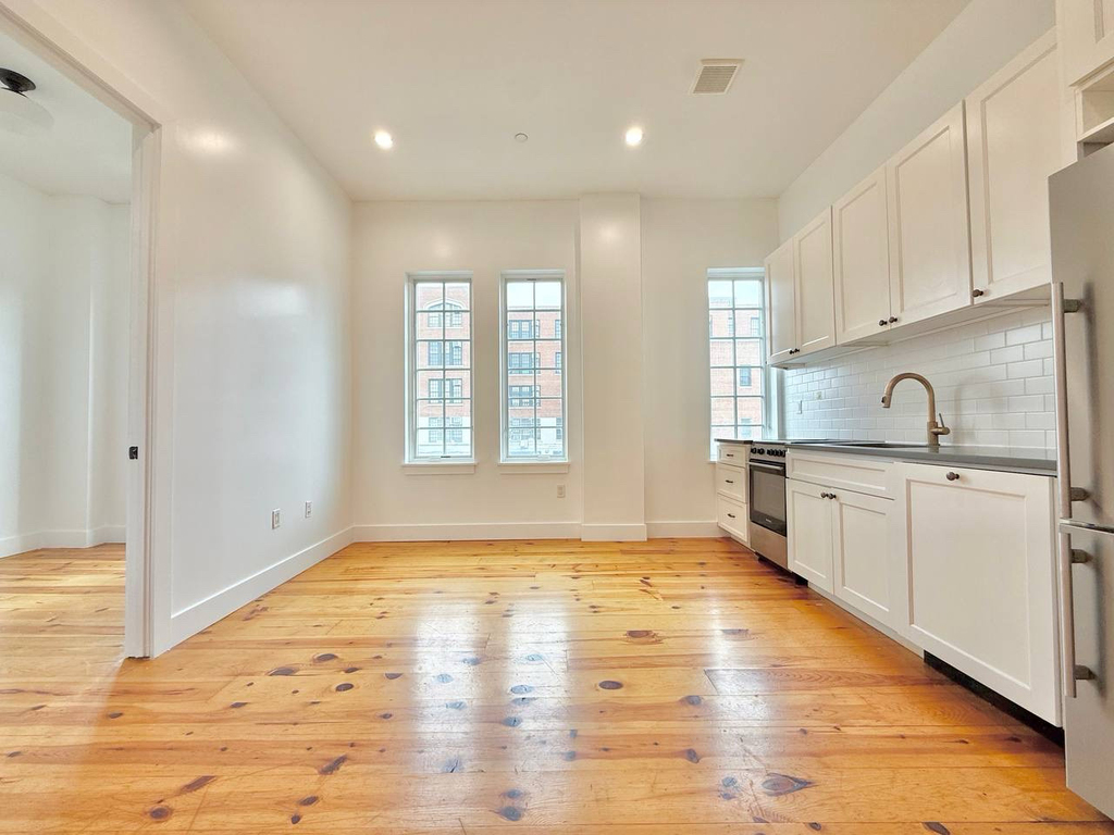 212 North 4th Street - Photo 5