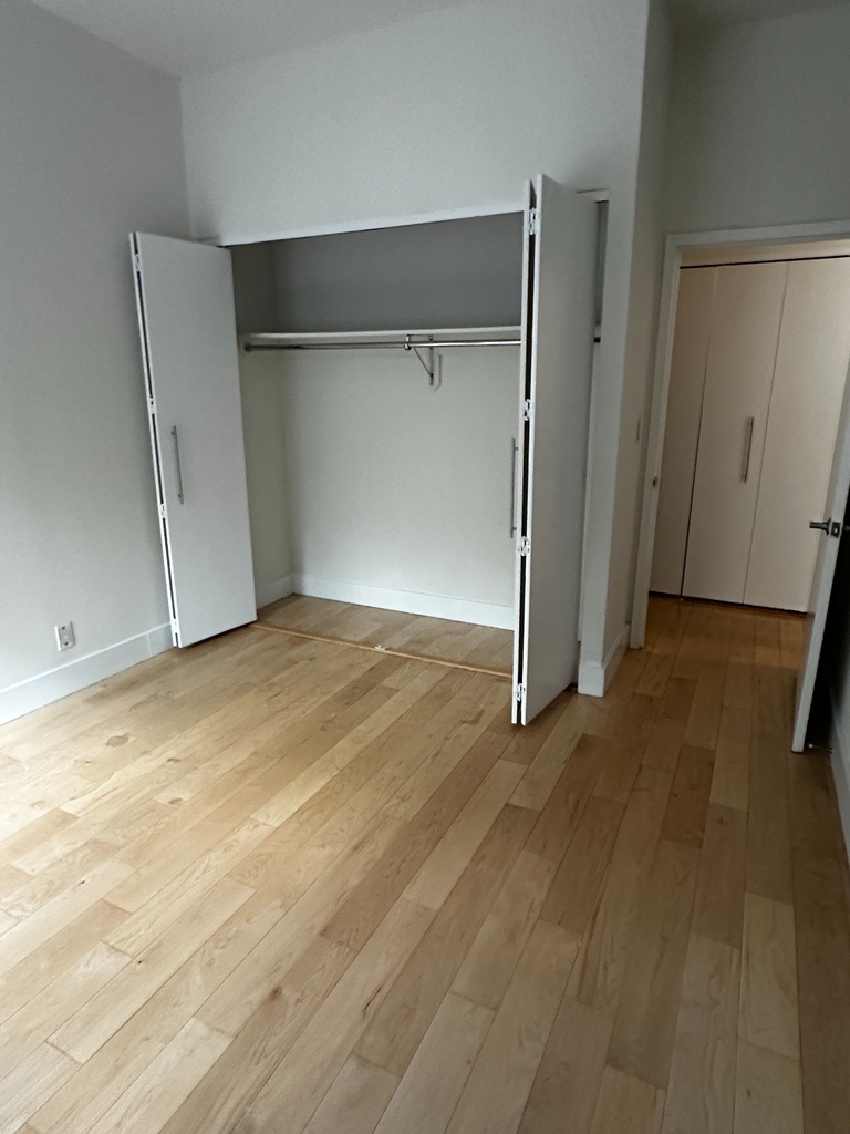 West 53rd Street - Photo 3