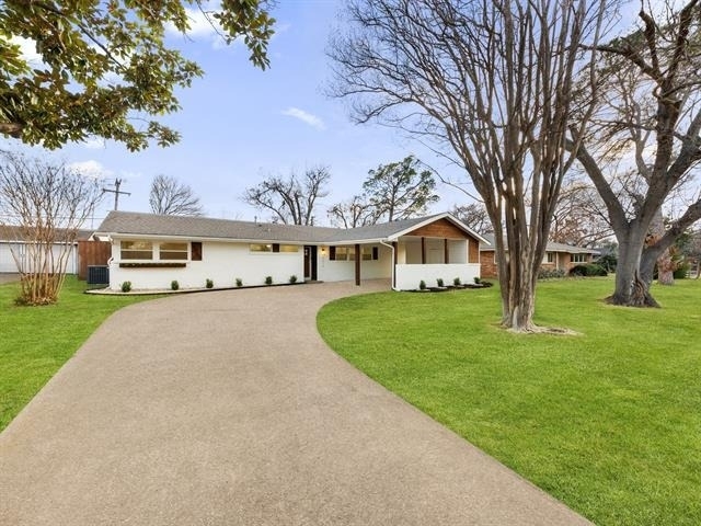 3616 Woodleigh Drive - Photo 0