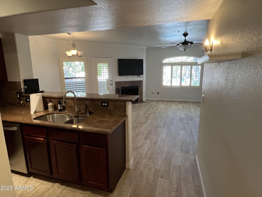 15095 N Thompson Peak Parkway - Photo 8