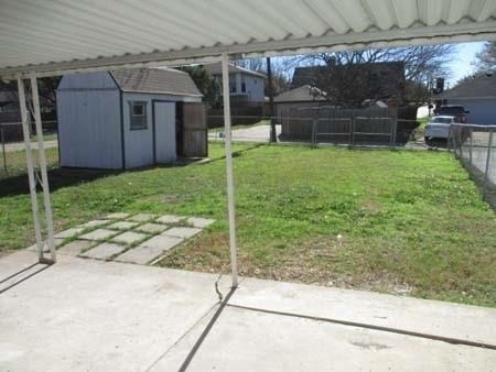 2905 Linda Drive - Photo 2
