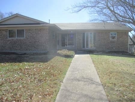 2905 Linda Drive - Photo 0