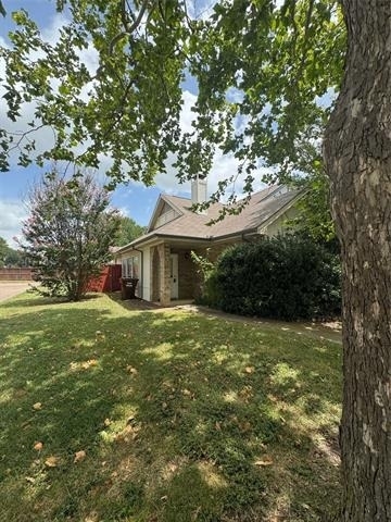201 E Windsor Drive - Photo 0