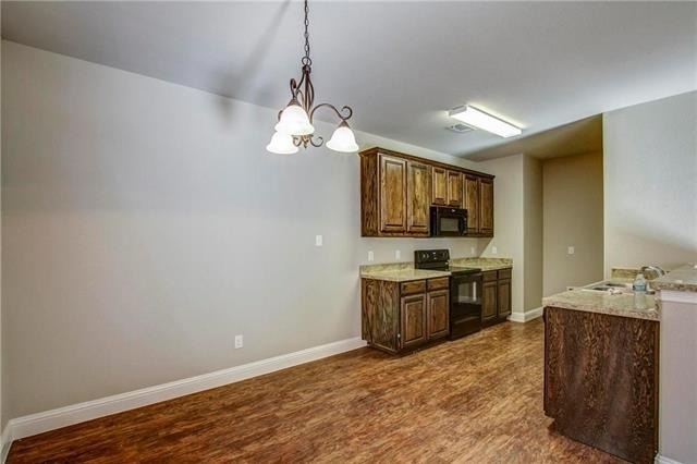 469 Canvas Court - Photo 10
