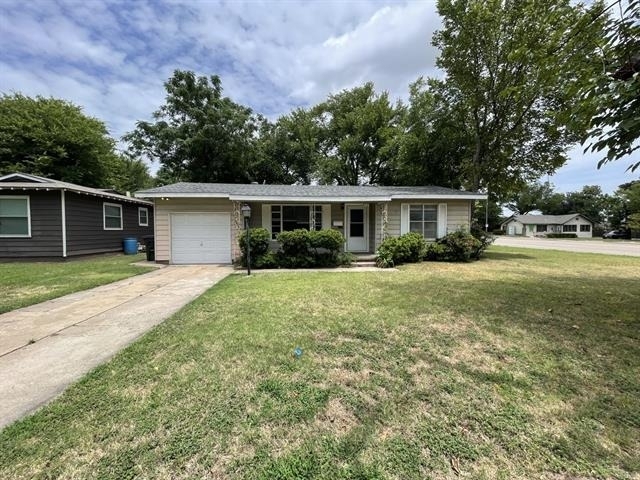 815 Dugan Street - Photo 0