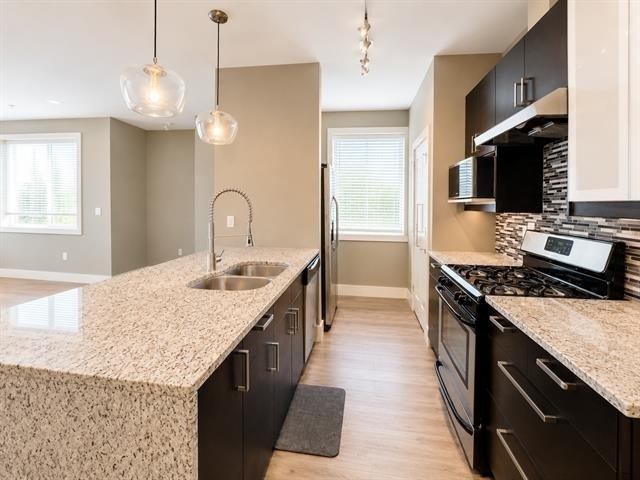 1320 May Street - Photo 9