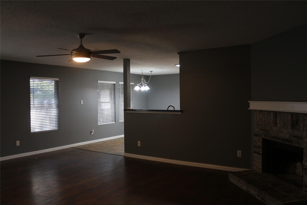 2748 Peach Drive - Photo 4