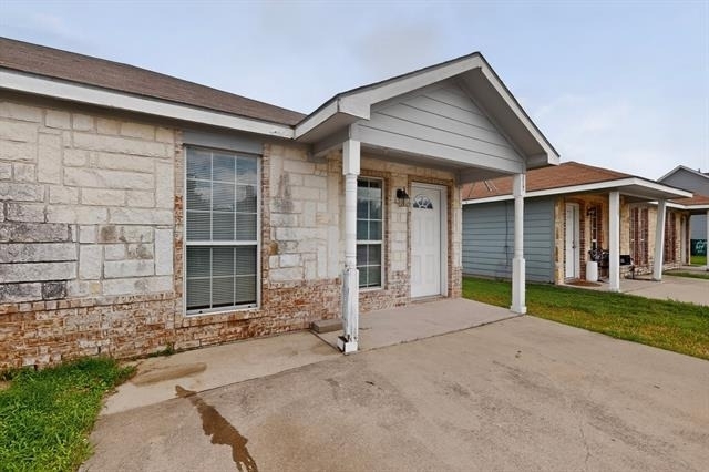 117 W Wilson Avenue - Photo 2