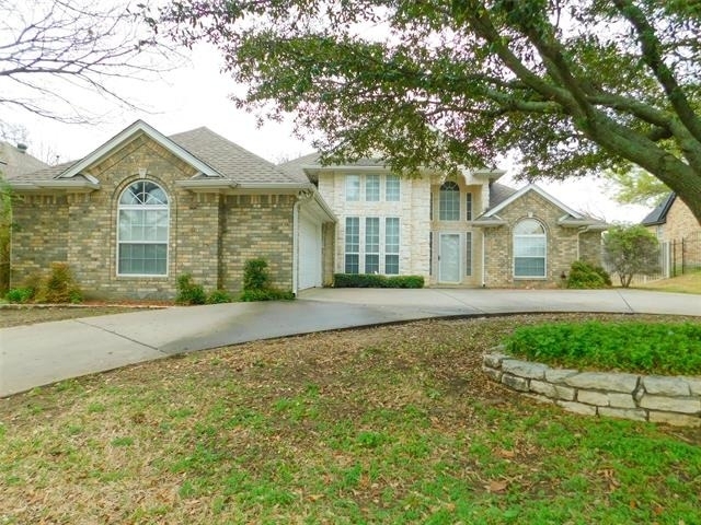 502 Hillcrest Lane - Photo 0