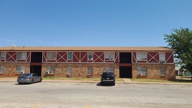 2410 N Willis Street - Photo 2