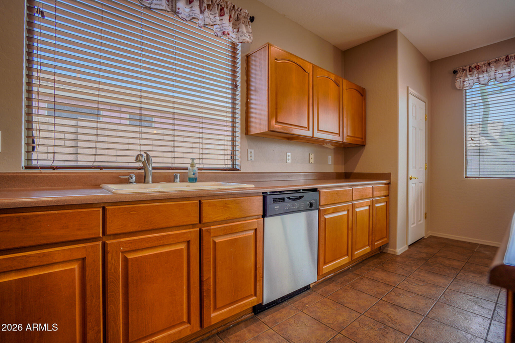 17633 W Wind Song Avenue - Photo 9