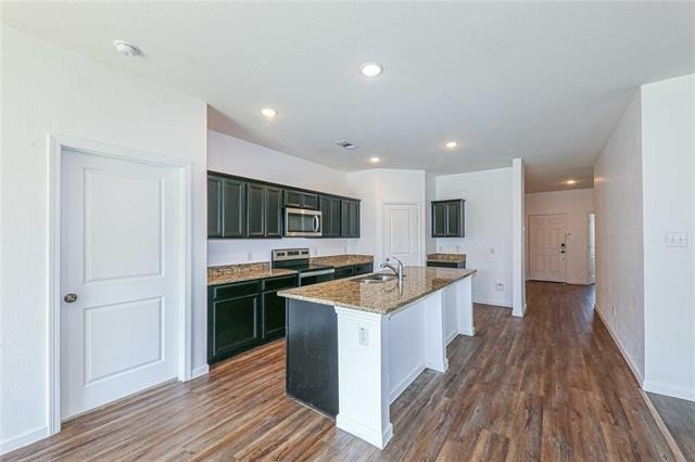 746 Wilshire Drive - Photo 7