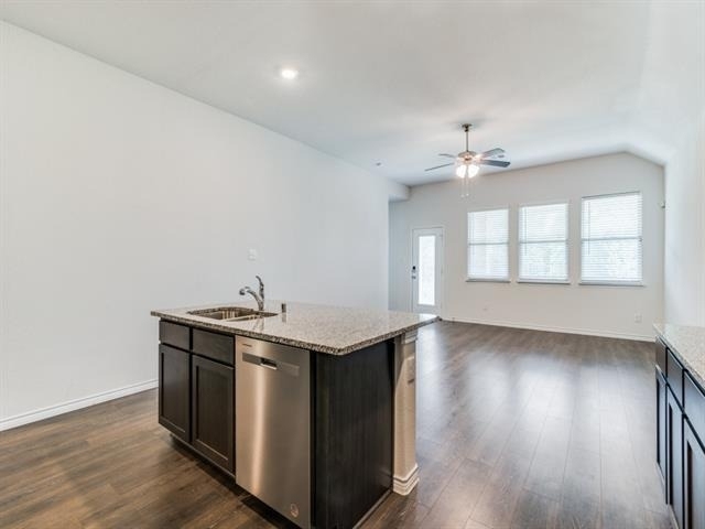 763 Philadelphia Street - Photo 12