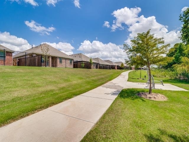 763 Philadelphia Street - Photo 3