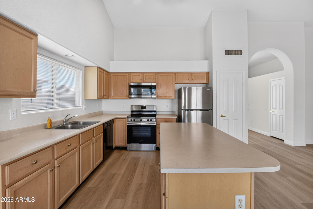 13364 W Wilshire Drive - Photo 20