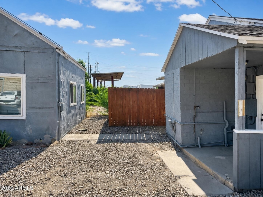5913 W Palmaire Avenue - Photo 10