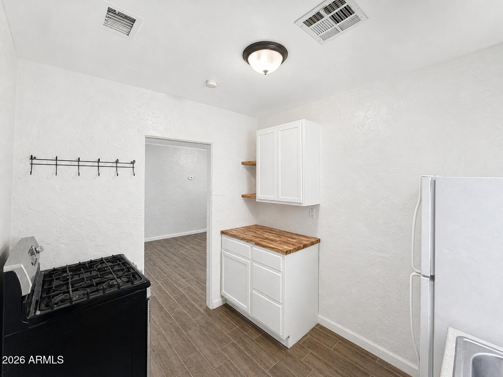 5913 W Palmaire Avenue - Photo 16