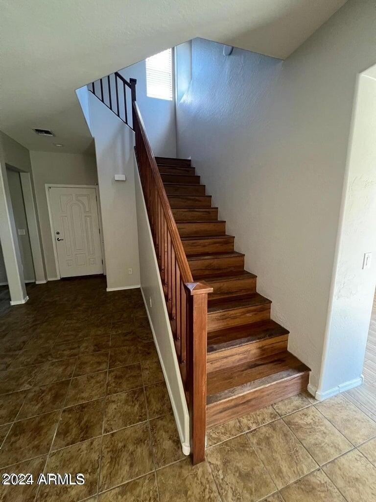 4661 E Laurel Avenue - Photo 4