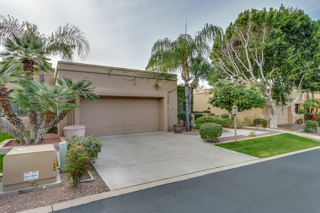 8711 E Paraiso Drive - Photo 1