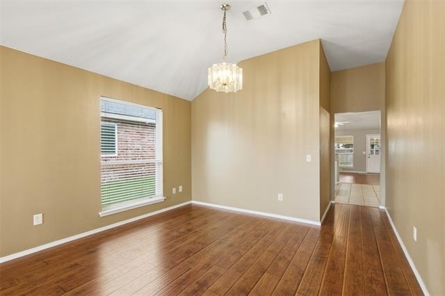 243 Lake Travis Drive - Photo 3