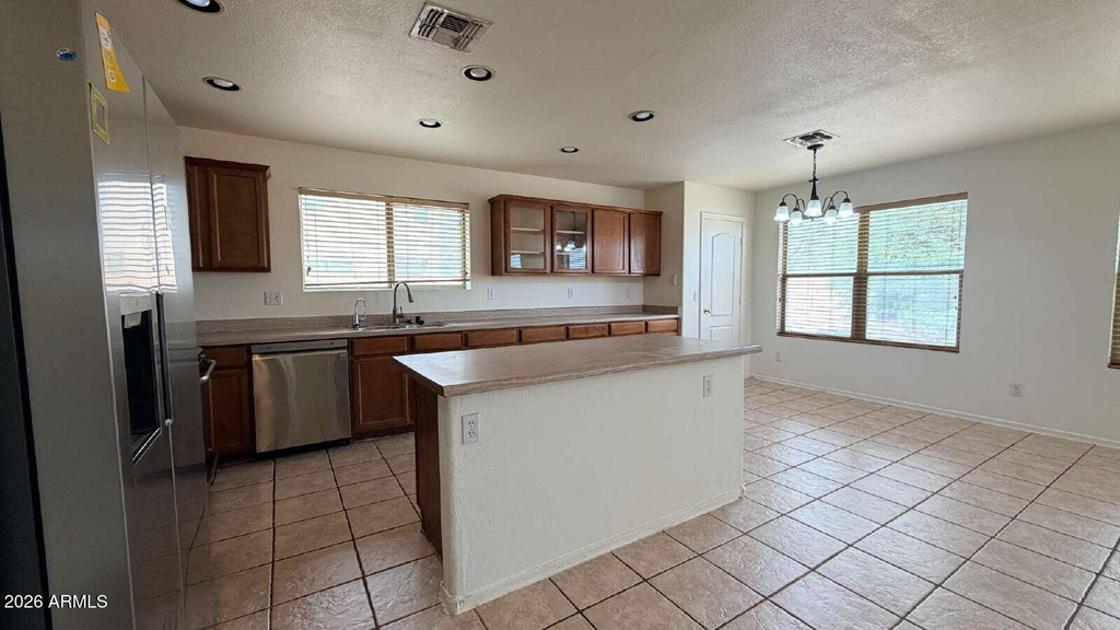571 E Reflection Place - Photo 5